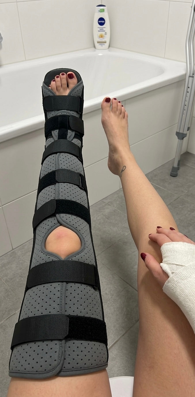 THE LLC BRACE — Full Leg Immobilizer